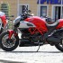 Wloskie szalenstwo Ducati Diavel vs Ducati Monster S4R - diavel pierwszy plan