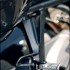 Yamaha MT-01 kontra Suzuki B-King - suzuki bking podnozek pasazera