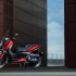 Yamaha X MAX 125 elegancja z charakterem - 2018-Yamaha-XMAX-125-ABS-EU-Radical-Red-Static-008