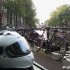 Amsterdam na motocyklu trzeba sie wyluzowac - rozowy rower