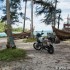 Swiat to za malo cztery kontynenty na motocyklach - scena z Lost