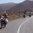 Wyprawa do Maroka okiem i obiektywem motocyklisty - 87 Nasza karawana podarzajaca w kierunku Todry
