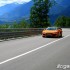Motocyklem w Alpy w krainie agrafek - Pomaranczowe Audi