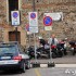 Motocyklem w Alpy w krainie agrafek - policja parking