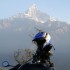 Motocyklem ze Szkocji do Nepalu Cel osiagniety - GS i widok na szczyt