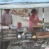 Motocyklem ze Szkocji do Nepalu Cel osiagniety - jedzenia sprzedawane na ulicy