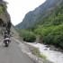 Szesc osob i cztery motocykle wycieczka do Armenii i Gruzji - robi sie asfalt Gruzja