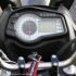Suzuki V-Strom 650 nowy kontra stary - zegary nowy