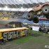 Latajacy Monster Truck na Rockstar Skillz Up w Toruniu - Monster Truck skok nad autobusem