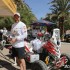 Rajd Maroka  dobry start Czachora i Dabrowskiego Sonik zderza sie z motocyklista - Rajd