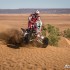 Rajd Maroka makabryczne zabawy Sonik trafil na zapory z belek nabitych gwozdziami - na pustyni