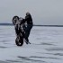 Stunt na lodzie  zimowe zabawy na Mazurach - stunt na lodzie