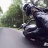 Motocykle i zakrety  to co tygryski lubia najbardziej - selfie w czasie jazdy