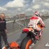Marc Marquez promuje MotoGP w Londynie - Marc Marquez Millenium Bridge