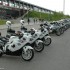 Blisko 700 praw jazdy zatrzymanych za przekroczenie predkosci - Motockle policyjne Piknik motocyklowy na bloniach Narodowego