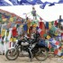 Tylko dla Orlic  pierwsza kobieca motocyklowa wyprawa w Himalaje - kolorowe Himalaje