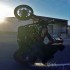 Wypadek Harley na jednym kole - nieudane wheelie
