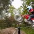 8latek probuje zrobic podwojnego backflipa - dziecko motocross
