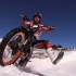Toni Bou jezdzi trialowka po sniegu - Toni Bou na sniegu