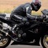 Dziewiec typow motocyklistow - czarny gixxer