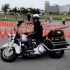 Duzy motocykl i ciasny tor kontra stoper - Policjant na motocyklu