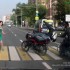 Dziewczyna na pasach vs motocyklisci - motocykle i kobieta
