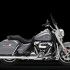 Harley prezentuje nowe pelne mocy motocykle rodziny Touring - road king 2017