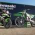 Zamiana rol  czolowy motocrossowiec na motocyklu Jonathana Rea - Kawasaki Racing Team