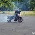 DOP  ogniwo laczace marke HarleyDavidson ze stuntem - palenie gumy Harley Davidson