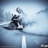4 absurdalne motocyklowe mity powtarzane przez spoleczenstwo - Napster CBR Palenie gumy autor Wojciech Szymczyk