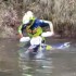 Przeprawa motocyklem przez wode po szyje - motocykl pod woda
