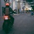 Swiatlo stop na kask  dodatkowy gadzet z paranormalnymi zdolnosciami - this motorcycle helmet device promises to make you more visible in traffic 2