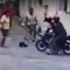 Zlodzieje na motocyklu dostaja za swoje - proba ucieczki zlodziei na motocyklu