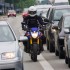 Jazda motocyklem miedzy samochodami czyli sposob na korki - jazda miedzy samochodami fz8 yamaha test b mg 0137