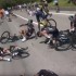 Winny motocyklista czy kolarze Potworny karambol na Giro dItalia 2017 - karambol Giro dItalia 2017