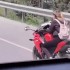 Stroj motocyklowy  wersja ultralight - na motocyklu bez kasku i ze smartfonem