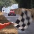 Najszybsza kosiarka swiata Honda testuje piekielny bolid na torze Goodwood FILM - Najszybsza kosiarka swiata na torze