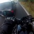 Samochod kontra motocykl Brutalna proba zamachu na kierowce jednosladu FILM - zajechanie drogi motocykliscie