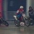 Motocyklowe haratanie w gale czyli wlasciwa aktywnosc na poniedzialek FILM - pilka nozna na motocyklach