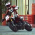Ducati Hypermotard 950 lata bokiem w starych magazynach FILM - Ducati Hypermotard 950 lata bokiem w starych magazynach