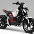 Motocykl ktory pomoze kierowcy Honda zglasza ciekawy patent - Honda Riding Assist e Concept 2017