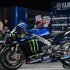 Monster Energy Yamaha MotoGP zalane czernia na sezon 2019 - Dyj0fUoWkAAeRNz 1