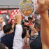 Marquez zgarnia w Japonii kolejna wygrana i tytul mistrzowski dla Hondy  - EHTbQ0UW4AAGxDM