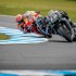 Ostatnie okrazenie wylonilo zwyciezce wyscigu MotoGP w Australii - MotoGP Australia Phillip Island Maverik Vinales Marc Marquez