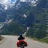 Szalenstwo zmyslow u podnoza Himalajow VIDEO - himalaje na motocyklu