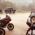 Jazda motocyklem do poznej jesieni 7 waznych zasad TECHNIKA JAZDY - Tracery deszcz