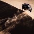 Dakar 2021 pustynny czwarty etap trudny nawigacyjnie Polacy nadal w grze VIDEO - samochody Dakar