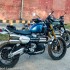Co to jest motocykl wyprawowy Jakie motocykle warto wybrac do jazdy Adventure Kompendium wiedzy Lowcow Niewygod - Triumph Scrambler 1200 XE VS XC