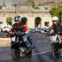 Pas drogi tylko dla motocyklistow  wladze Madrytu testuja nowe rozwiazanie  - madryt motocykle