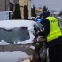 Badanie Nissana na temat gotowosci do jazdy zima Wyniki sa zaskakujace - jazda zim samochod policja 1